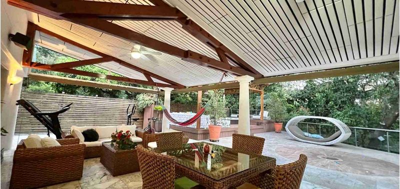 Casa en Venta en Medellín, El Poblado-13