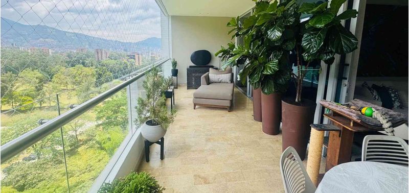 Apartamento en Venta en Medellín, El Poblado-1