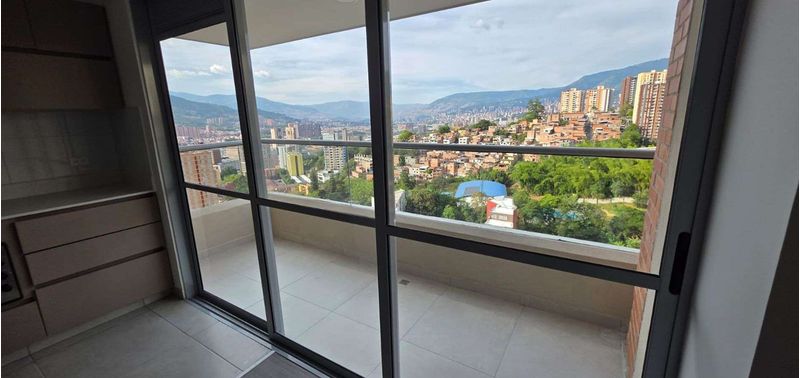 Apartamento en Venta en Sabaneta, Las Lomitas-0