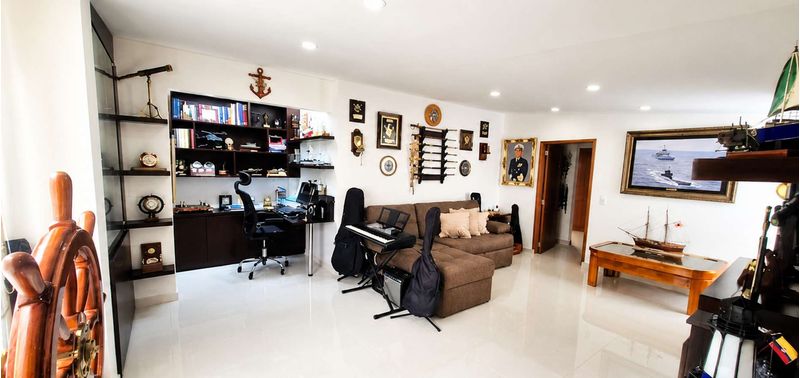 Apartamento en Venta en Bogotá, D.C., San Patricio-0