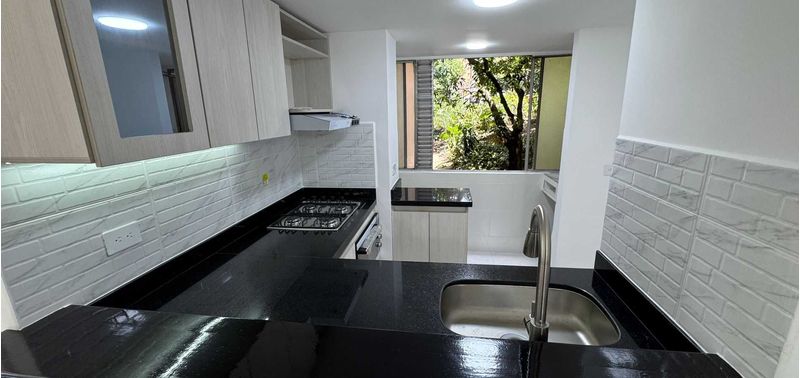 Apartamento en Venta en Medellín, Robledo-0