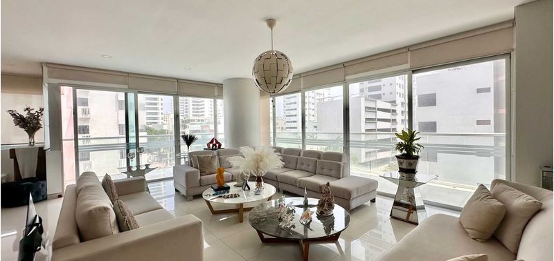 Apartamento en Venta en Cartagena De Indias, Castillogrande-0