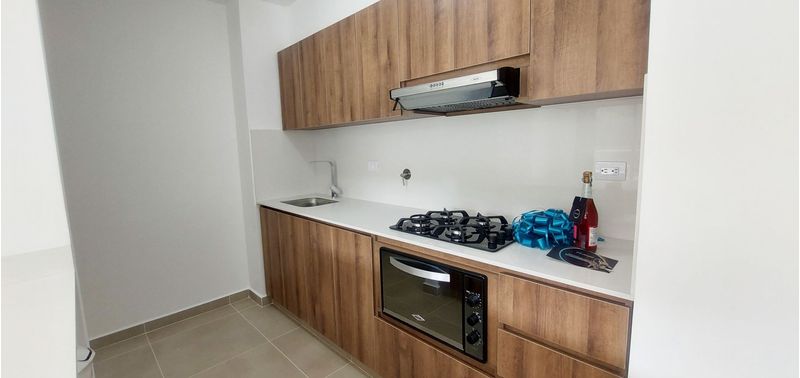 Apartamento en Venta en Sabaneta, Tres Esquinas-1