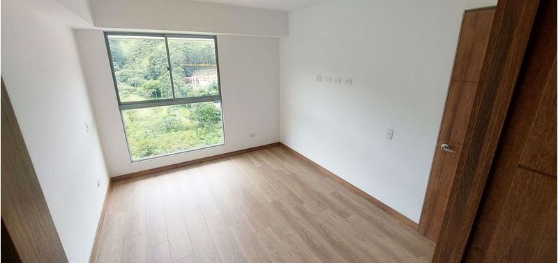 Apartamento en Venta en Sabaneta, Tres Esquinas-2
