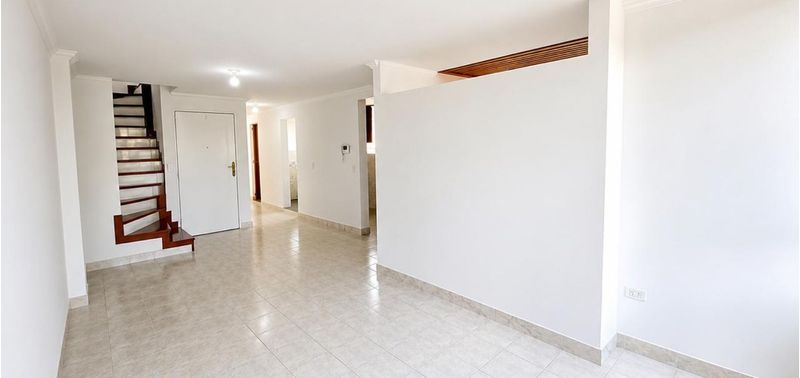 Apartamento en Venta en Bogotá, D.C., Cedritos-0