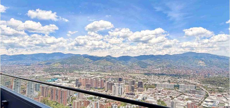 Apartamento en Venta en Medellín, Las Palmas-0