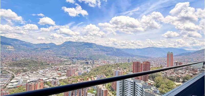 Apartamento en Venta en Medellín, Las Palmas-1