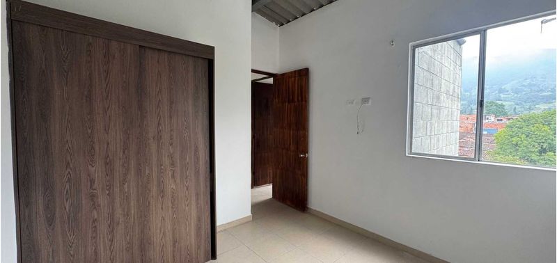 Apartamento en Venta en Medellín, San Antonio de Prado-4