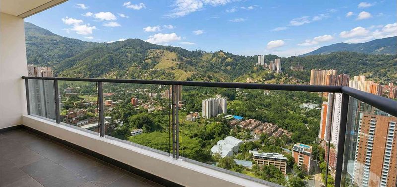 Apartamento en Venta en Sabaneta, Las Lomitas-1