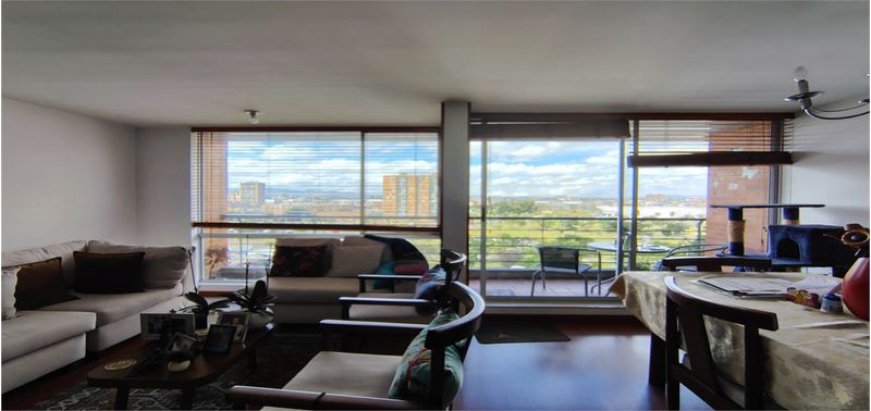 Apartamento en Venta en Bogotá, D.C., PONTEVEDRA 2-5