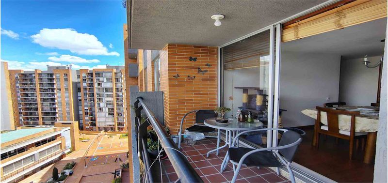 Apartamento en Venta en Bogotá, D.C., PONTEVEDRA 2-8