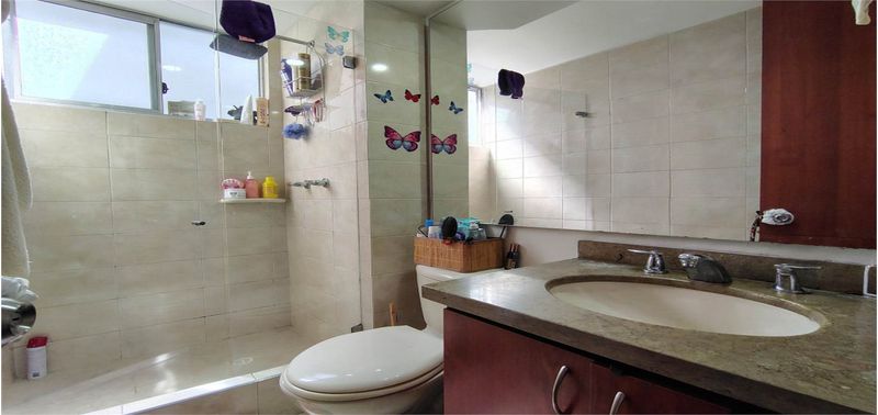 Apartamento en Venta en Bogotá, D.C., PONTEVEDRA 2-15