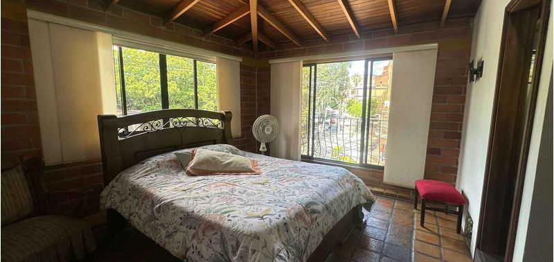 Casa en Venta en Medellín, Laureles-3