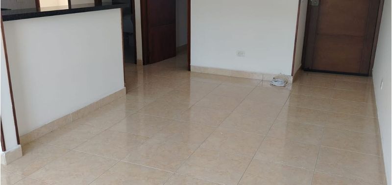 Apartamento en Venta en Sabaneta, Los Alcazares-0