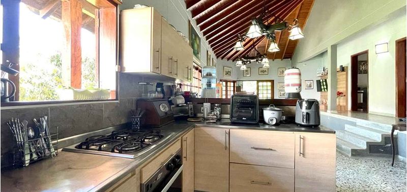 Casa en Venta en Envigado, Loma del Chocho-10