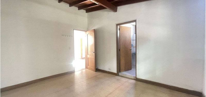 Casa en Venta en Medellín, Los Colores-0