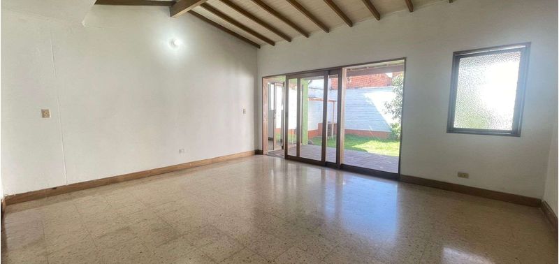 Casa en Venta en Medellín, Los Colores-13