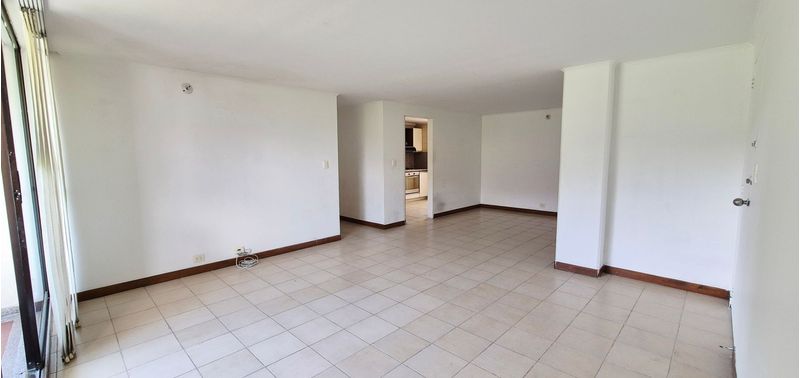 Apartamento en Venta en Envigado, El Portal-1