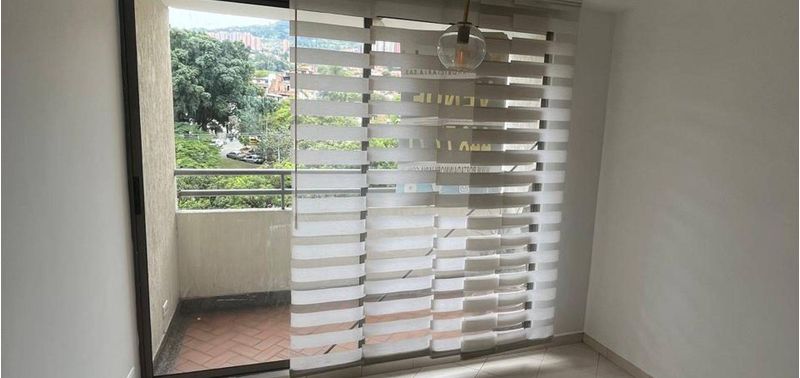 Apartamento en Venta en Medellín, Los Colores-1