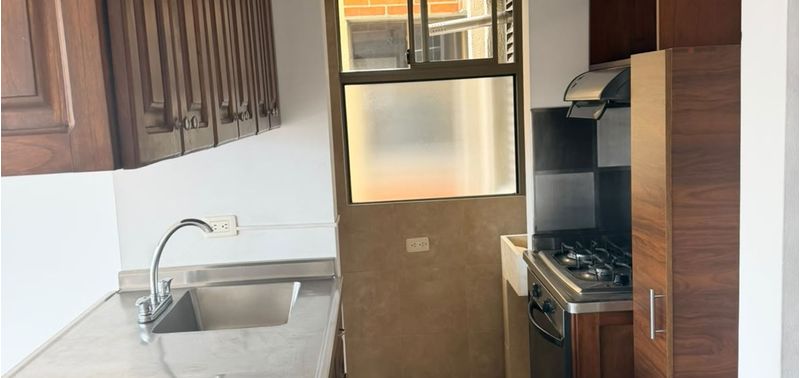 Apartamento en Venta en Medellín, Belén Loma de los Bernal-2