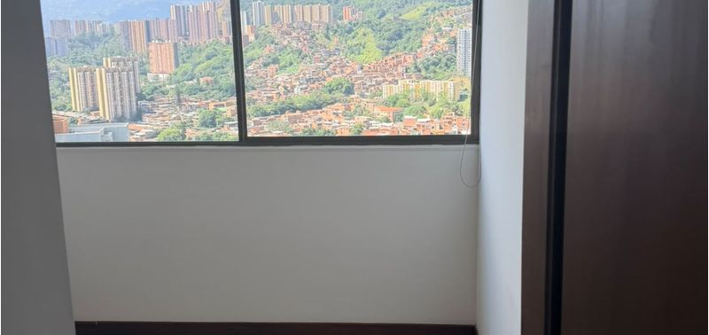 Apartamento en Venta en Medellín, Belén Loma de los Bernal-9