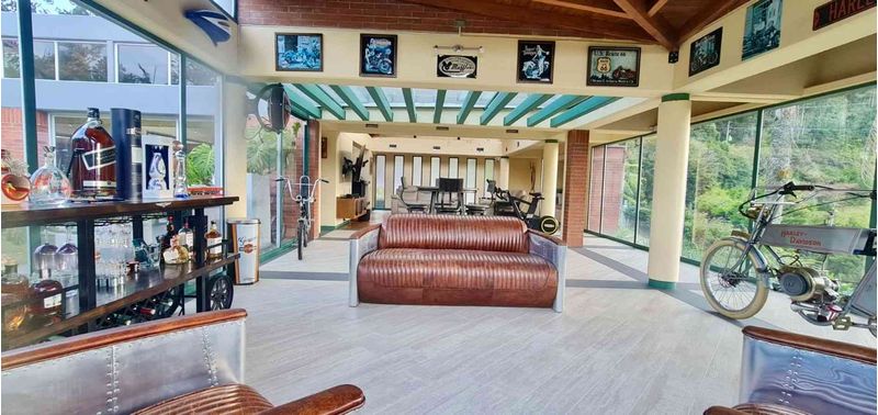 Casa en Venta en Envigado, Alto De Palmas-2