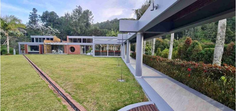 Casa en Venta en Envigado, Alto De Palmas-18