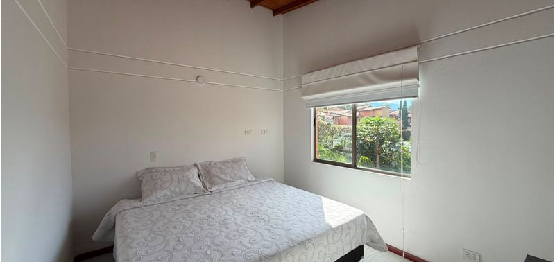 Casa en Venta en Envigado, Las Antillas-21