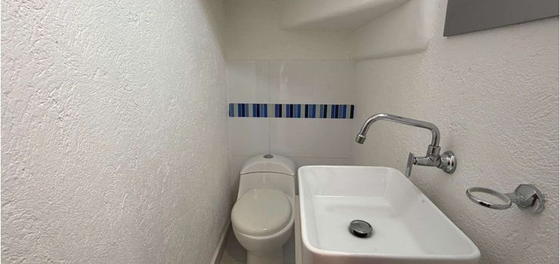 Casa en Venta en Envigado, Las Antillas-40