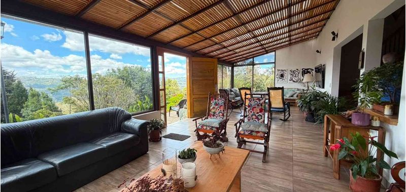 Casa en Venta en Guarne, Canoas-2