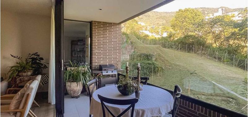 Apartamento en Venta en Medellín, Altos del Poblado