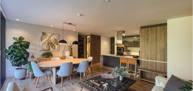 Apartamento en Venta en Medellín, Altos del Poblado-1
