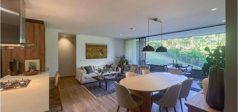 Apartamento en Venta en Medellín, Altos del Poblado-2