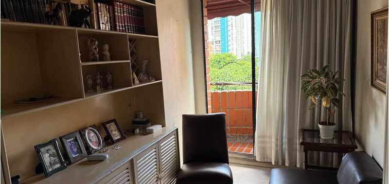 Apartamento en Venta en Medellín, Laureles-4