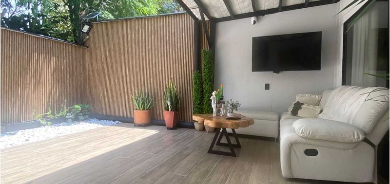 Casa en Venta en Medellín, El Poblado-11