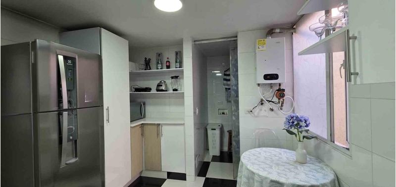 Apartamento en Venta en Bogotá, D.C., Santa Bárbara Central-0