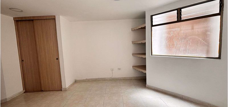 Apartamento en Venta en Sabaneta, Virgen Del Carmen-2
