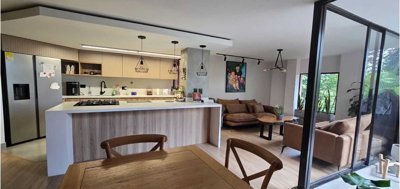 Apartamento en Venta en Envigado, Loma Del Escobero-11