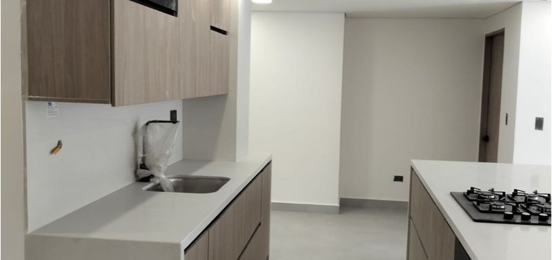 Apartamento en Venta en Medellín, Laureles-1