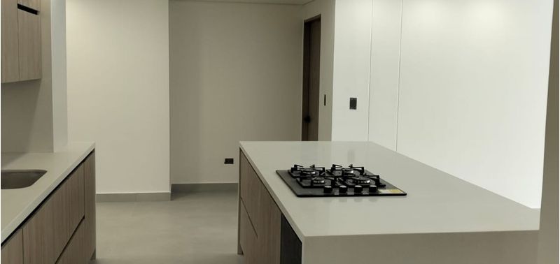 Apartamento en Venta en Medellín, Laureles-2