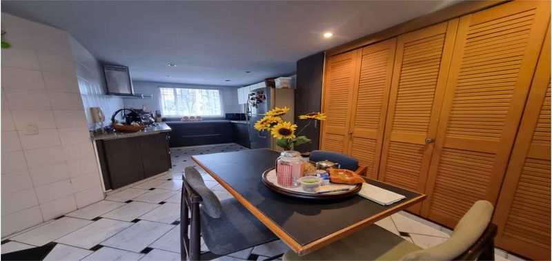 Casa en Venta en Bogotá, D.C., Chico Navarra Carrera 23 Calle 101-8