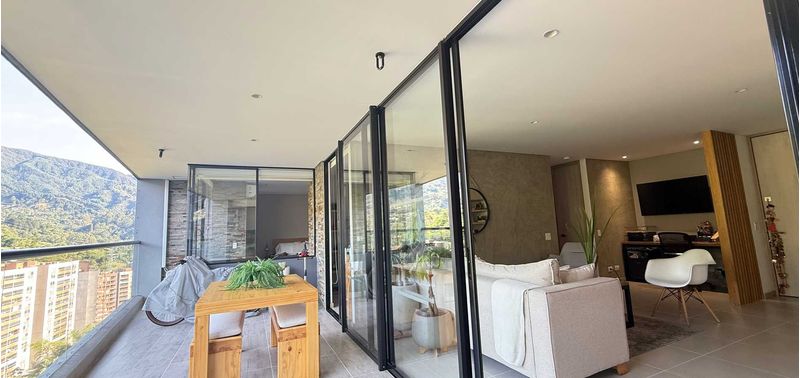 Apartamento en Venta en Envigado, Loma de las brujas-0