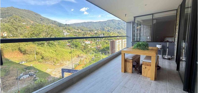Apartamento en Venta en Envigado, Loma de las brujas-1