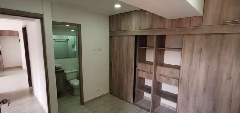 Apartamento en Venta en Itagüí, Itaguí-0