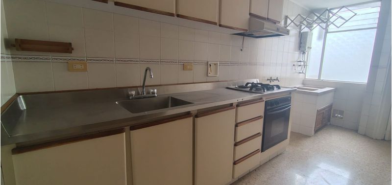 Apartamento en Venta en Medellín, Laureles-3