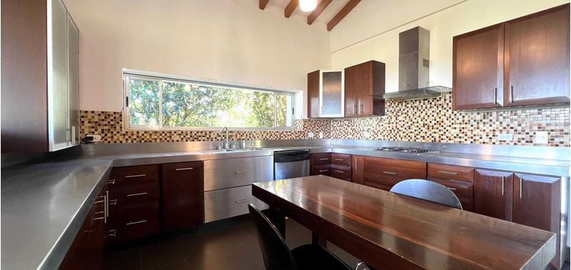 Casa en Venta en Heliconia, Heliconia-11