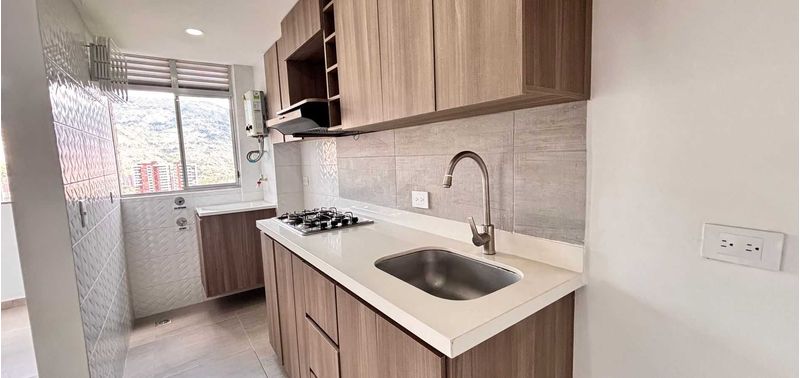 Apartamento en Venta en Bello, Búcaros-1