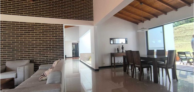 Casa en Venta en Guarne, La Clara-14