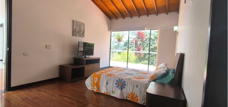 Casa en Venta en Guarne, La Clara-24