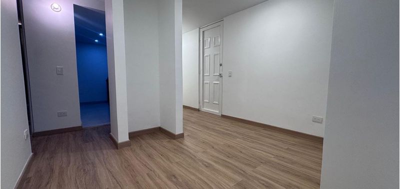 Apartamento en Venta en Bogotá, D.C., Minuto de Dios-1
